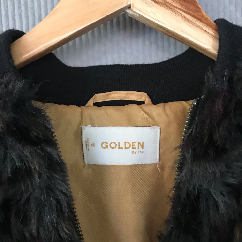 ARITZIA Golden Tna faux fur coat Mahoney Bomber - Picture 6 of 16